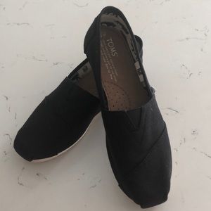 Toms shoes